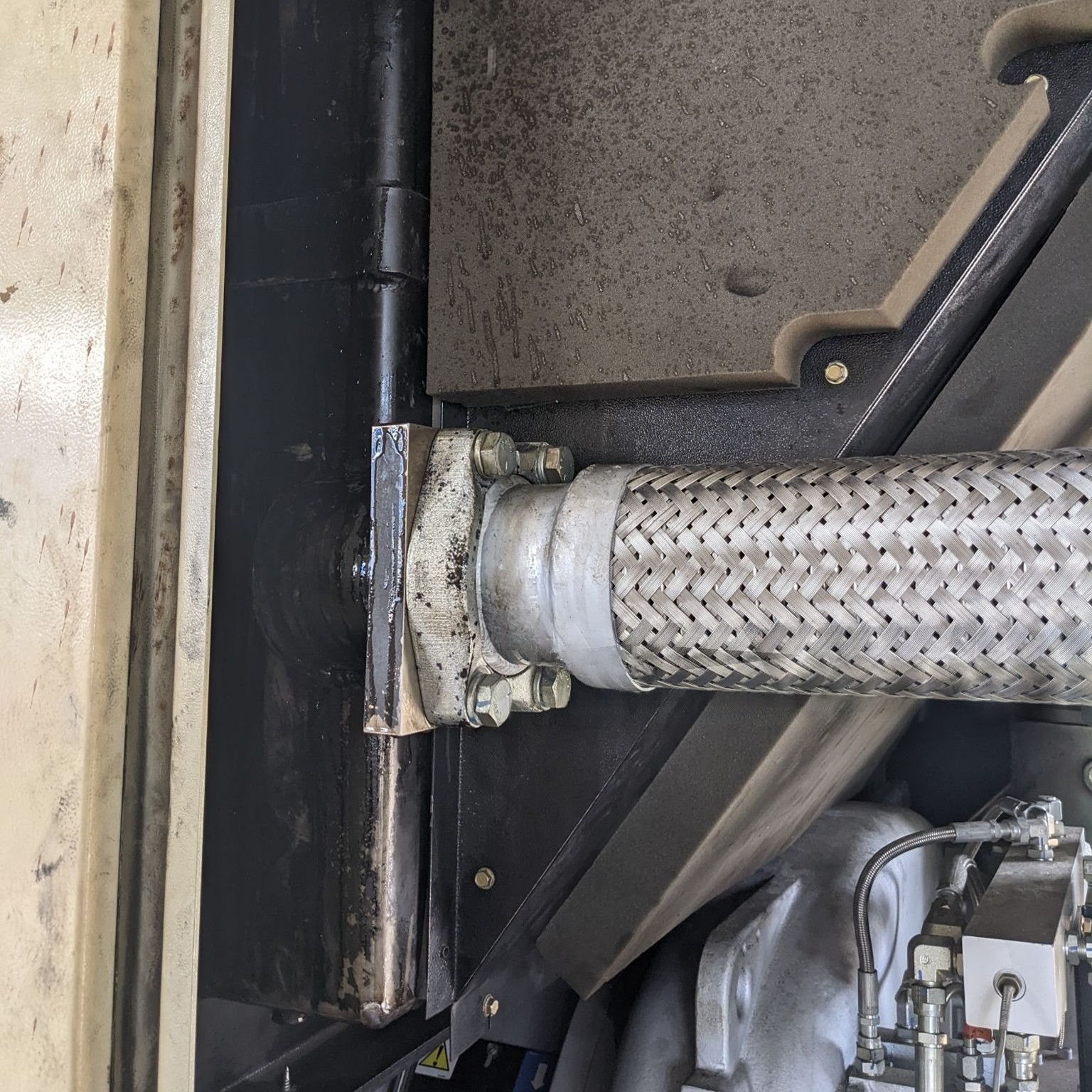 Syst&egrave;me m&eacute;canique &Eacute;chappement flexible tuyau