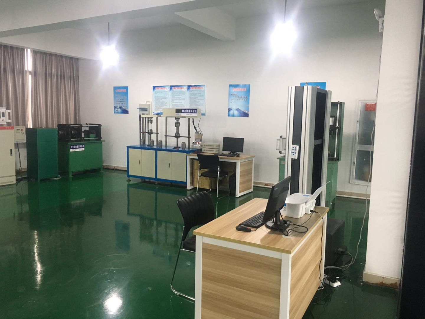 YDCT exhaust flex pipe Laboratory Laboratoire de tuyaux flexibles d'échappement YDCT