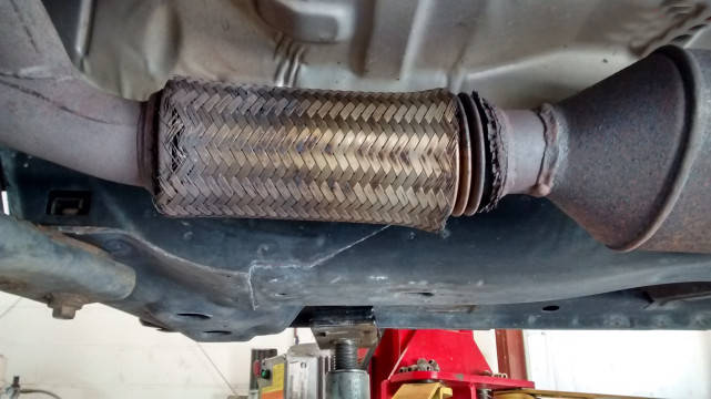 Damaged flex piep Piete flexible endommagée