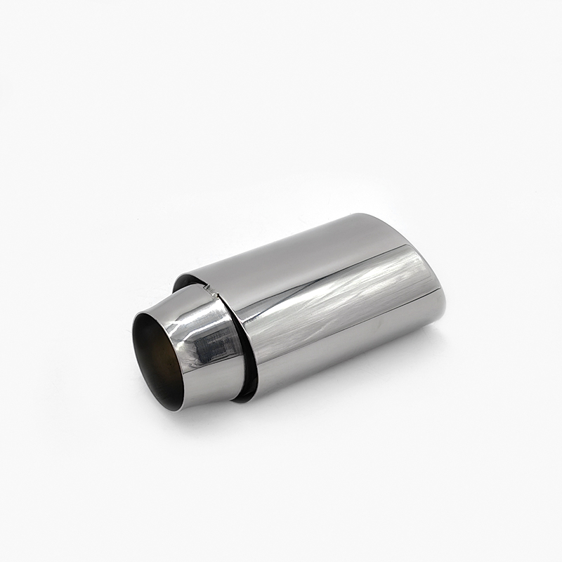 Astuce d'échappement coupée inclinée