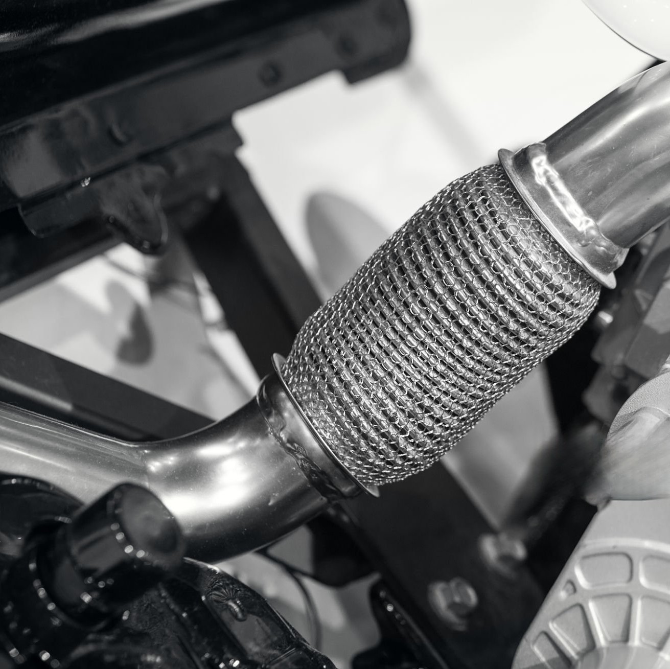 Syst&egrave;me d'&eacute;chappement tuyau flexible d'&eacute;chappement